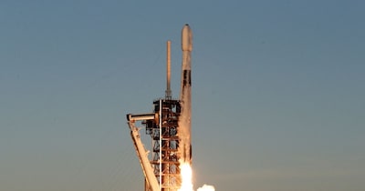 स्पेसएक्स ने रोकी 'फाल्कन 9' रॉकेट की उड़ानें, चार एस्ट्रोनॉट्स की लॉन्चिंग फंसी. (File Photo : SpaceX)