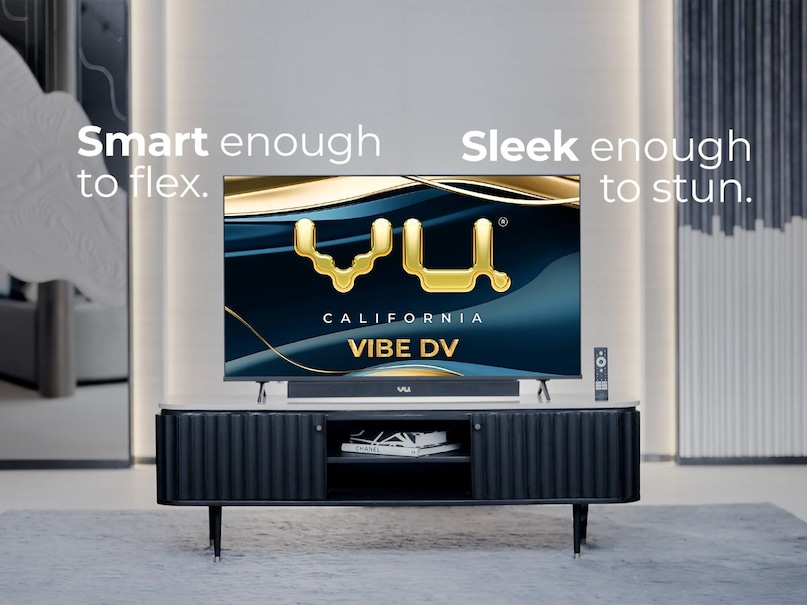 Vu Vibe সিরিজ QLED Google TV- Vu Vibe QLED TV-তে 50-ইঞ্চি 4K ডিসপ্লে এবং 60Hz রিফ্রেশ রেট রয়েছে। এটিতে একটি অন্তর্নির্মিত সাউন্ডবার সহ একটি শক্তিশালী অডিও আউটপুট রয়েছে, যা চলচ্চিত্র এবং খেলাধুলার মজাকে দ্বিগুণ করে। এই টিভিটি নেটফ্লিক্স, প্রাইম ভিডিও, হটস্টারের মতো OTT অ্যাপ সমর্থন করে এবং HDR10+ এবং HLG সমর্থন করে।