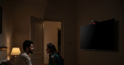 टीवी सुन रहा है आपकी बातें? फोटो: AI.