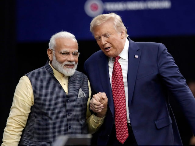 ट्रंप ने घटाया टैरिफ, क्या अब पटरी पर लौटेंगे भारत-US संबंध? बताएं अपनी राय