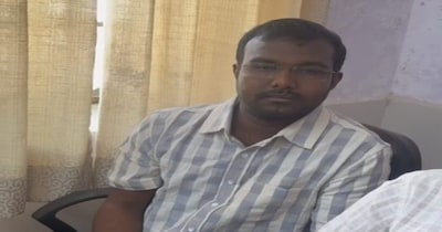 जोधपुर में पटवारी को 4 हजार की रिश्वत लेते रंगे हाथों गिरफ्तार किया गया