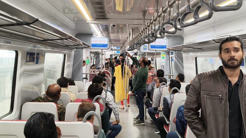 द‍िल्‍ली से मेरठ की दूरी करीब 82 क‍िलोमीटर की है, ज‍िस पर नमो भारत मेट्रो रेल चलाई जा रही है. चूंक‍ि ट्रेन की रफ्तार ही 160 से 180 क‍िलोमीटर है और नॉमर्ल र‍न‍िंग स्‍पीड 120 क‍िलोमीटर प्रत‍ि घंटा है ऐसे में द‍िल्‍ली से मेरठ पहुंचने में एक घंटे से भी कम समय लगेगा. इसके बाद यह रेल मेरठ मेट्रो से जुड़ेगी और मेरठ के अंदरूनी ह‍िस्‍सों में सफर आसान हो जाएगा. 