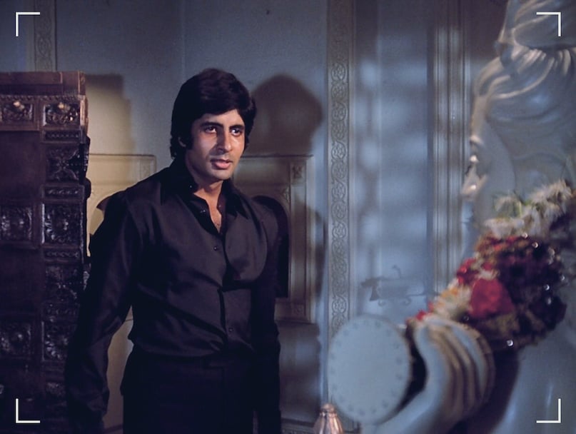 Deewar movie facts , Amitabh Bachchan , Amitabh Bachchan news , Amitabh Bachchan performance , Deewar , Deewar film famous dialogue , Deewar dynamic and powerful monologue , aaj khush toh bahut hoge tum, amitabh bachchan deewar, अमिताभ बच्चन, दीवार फिल्म के फैक्ट्स, दीवार ने कैसे बदले हिंदी सिनेमा के तेवर, अमिताभ बच्चन ने कैसे रिकॉर्ड किए हिट डायलॉग, सलीम-जावेद