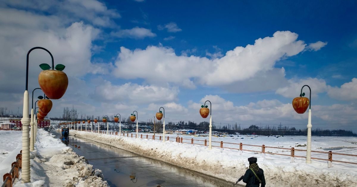 सावधान! पहाड़ों पर फिर लौटेगा 'बर्फ का तूफान', 48 घंटे में 3 राज्यों का बदलेगा मिजाज; IMD का अलर्ट