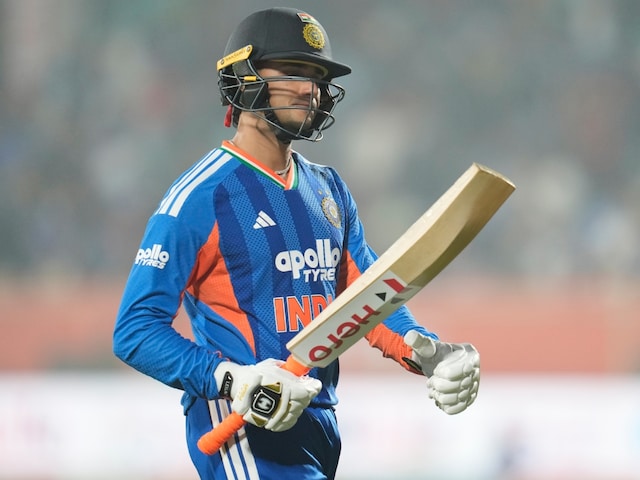 অভিষেক কি একাদশের বাইরে থাকবেন? মর্নে মরকেল একটি বড় আপডেট দিয়েছেন