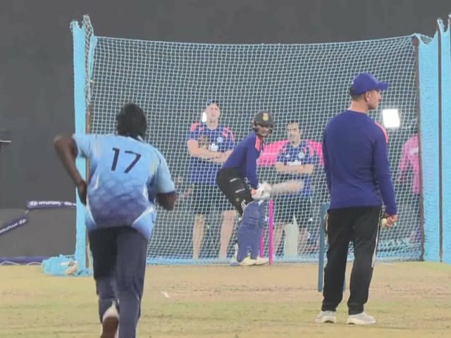 ৩০ মিনিট ব্যাটিং... পাকিস্তানের বিপক্ষে ম্যাচের আগে ফিটনেস দেখিয়েছিলেন অভিষেক