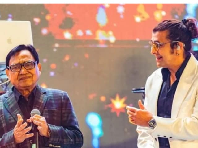 सोनू निगम के पिता बने 'मैंगो विला' के मालिक, मड आइलैंड में की ₹10 करोड़ की डील