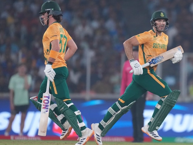 দক্ষিণ আফ্রিকা প্রথম দল হিসেবে টি-টোয়েন্টি বিশ্বকাপের সুপার এইটে পৌঁছেছে