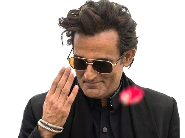 'ऐसे रोओ जैसे तुम्हारा बाप मरा हो', आदित्य धर धुरंधर के सीन के लिए दी थी सलाह