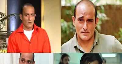 Bollywood Blocbuster Movie : कुछ फिल्में ऐसी होती हैं, जिनके सीन दिल चीर देने वाले होते हैं. एक्टर की आंखों में भी आंसू ला देते हैं. तीन माह पहले ऐसी ही एक मूवी आई थी जिसमें दो सुपर स्टार सीन कर रहे थे. सीन पूरा होते ही दोनों हीरो फूट-फूटकर रोने लगे. पर्दे की स्टोरी दिल में चुभ गई. दिल को छलनी कर देने वाले सीन को पूरा जरूर किए लेकिन उसका दर्द दिल से महसूस किया. फिल्म जब रिलीज हुई तो सिनेमाघरों में भूचाल आ गया. मूवी पिछले तीन माह से पर्दे से उतरी ही नहीं है. 1300 करोड़ से ज्यादा की कमाई कर चुकी है.