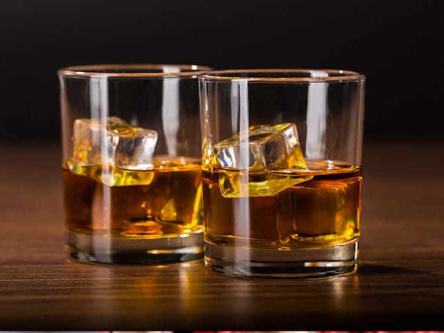 প্রতিদিন মদ্যপান করলে কী কী রোগ হতে পারে? নামটা একবার জেনে নিন স্যার