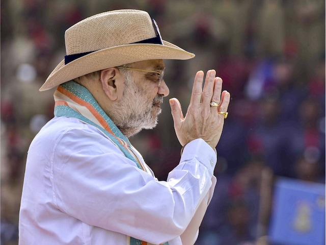 'CRPF का मतलब सुरक्षा का अहसास', अमित शाह ने शहादत को किया सलाम