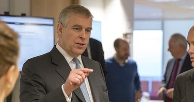 प्रिंस एंड्रयू: प्लेबॉय से गिरफ्तारी तक, ब्रिटिश राजशाही के लिए सिरदर्द