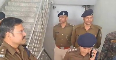 मुजफ्फरपुर में आरोपी ने रेड करने पहुंचे दरोगा को गोली मार दी. - Algorithmically enhanced image