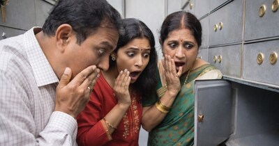 बैंक लॉकर से सोना गायब होने पर कौन करेगा भरपाई? जानें आपके अधिकार और RBI के नियम.