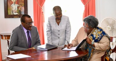 बारबाडोस की पीएम बनीं अमोर मोटले. Credit- IANS)