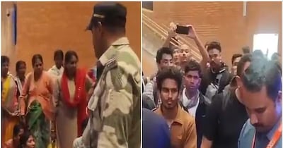 काठमांडू जाने वाली फ्लाइट की लैंडिंग दो बार फेल होने के बाद बेंगलुरु एयरपोर्ट पर यात्रियों का हंगामा. (फोटो X)