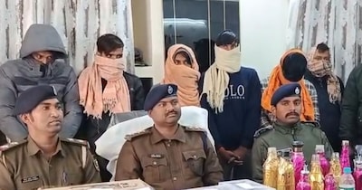 पुलिस ने तीनों तस्करों को गिरफ्तार किया.