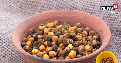 भूने चने के छिलके फेंकने की गलती न करें! आयुर्वेद ने बताया सेहत का असली खजाना.