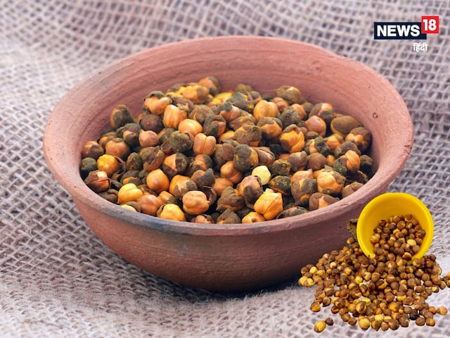 ভাজা ছোলার খোসা ফেলে দেন? আয়ুর্বেদ বলেছে এই খোসার বিশেষত্ব