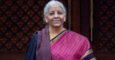 वित्तमंत्री ने मनरेगा को 30 हजार करोड़ का आवंटन किया है.