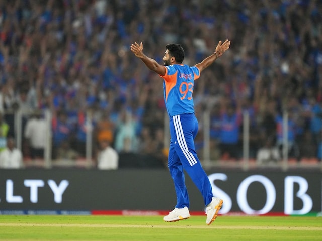 বুমরাহ অশ্বিনের দুর্দান্ত রেকর্ড ভেঙে দিয়েছেন, টি-টোয়েন্টি বিশ্বকাপে আলোড়ন সৃষ্টি করেছেন