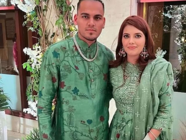 জীবনের 'গুগলির' শিকার হলেন আরেক লেগ স্পিনার, চাহালের পর এখন চাহার