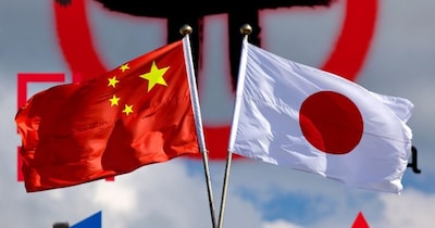 चीन ने जापान की 20 कंपनियों पर प्रतिबंध लगा दिया है.