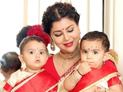 Potty Training Tips: देबीना बेनर्जी ने बताया कैसे बेटियों को दी पॉटी ट्रेनिंग Potty Training Tips: देबीना बेनर्जी ने बताया कैसे बेटियों को दी पॉटी ट्रेनिंग