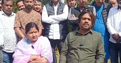 विधायक के आवास पर बम फेंका.