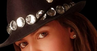 उदित नारायण-अलका याग्निक का सदाबहार डुएट, 'क्या दिल ने कहा' ने बदली प्यार की भाषा.