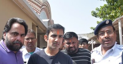 गौतम गंभीर ने कालीघाट मंदिर में किए दर्शन.