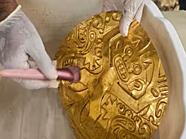 पनामा में 1000 साल पुरानी कब्र मिली, सोने के गहने से लदा था कंकाल