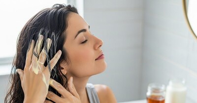 बेजान बालों के लिए घर पर बनाएं कंडिशनर