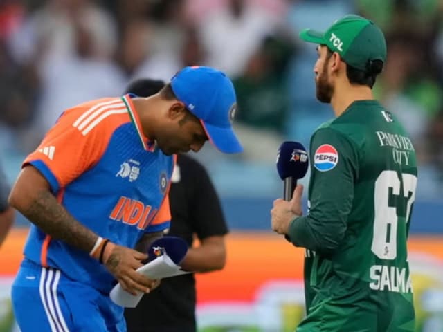 'हाथ न मिलाना बेवकूफी', इंडिया-पाक महाजंग से पहले किस भारतीय ने दिया ऐसा बयान?