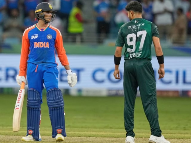 LIVE: 'पलटू' पाकिस्तान की निकली हेकड़ी, फैंस को 15 फरवरी का इंतजार