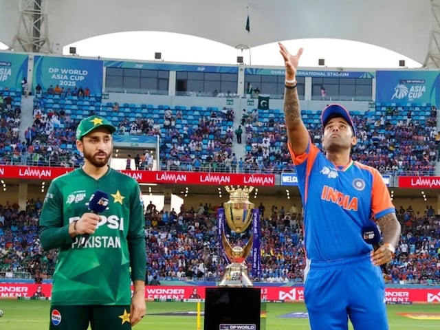 পাকিস্তানের দাবি এখনও শেষ হয়নি, ভারত-পাক ম্যাচের আগে হাফিজের দাবি