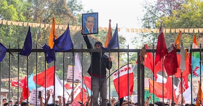 JNU में कुलपति विवाद के बाद छात्रों का प्रदर्शन तेज. (फोटो PTI)