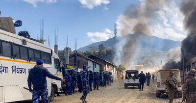 मणिपुर के उखरुल जिले में पिछले हफ्ते से हिंसा भड़की हुई है. (PTI Photo)