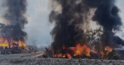 मणिपुर के उख्रुल जिले के लिटन गांव में ताजा हिंसा भड़क गई. (फोटो PTI)