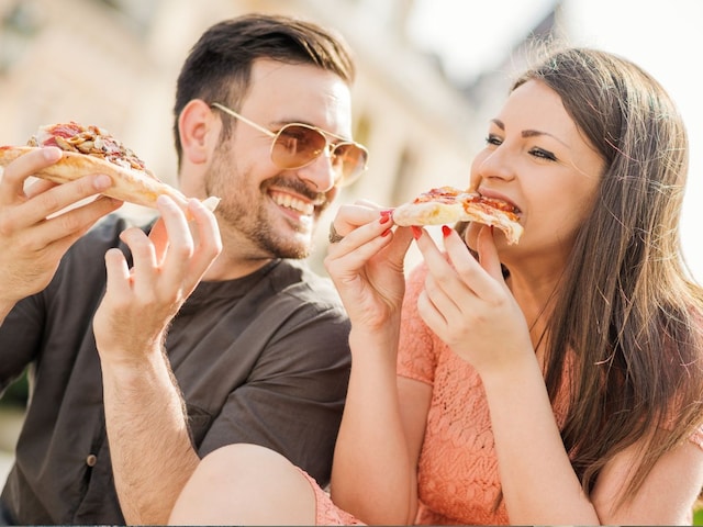 কেন পুরুষদের মহিলাদের চেয়ে বেশি ক্যালোরি প্রয়োজন? বিশেষজ্ঞের কাছ থেকে বুঝে নিন