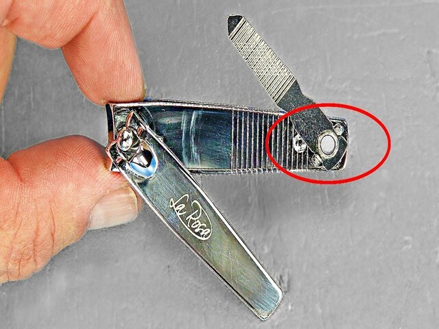 नेल कटर में छोटा सा छेद क्यों किया जाता है? 99% लोग इसका उत्तर नहीं जानते