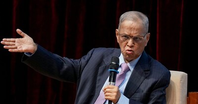 एआई खतरा नहीं, वरदान है: नारायण मूर्ति बोले- इंसानी दिमाग से आगे नहीं बढ़ सकता एआई.