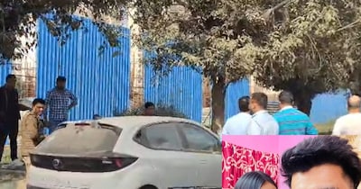 नोएडा कपल डेथ