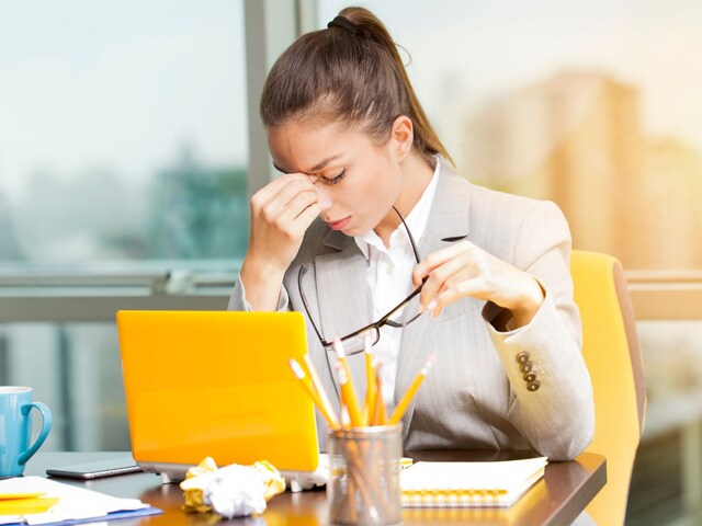 Do you get stressed while working in the office? Know 5 easy ways to deal with this
