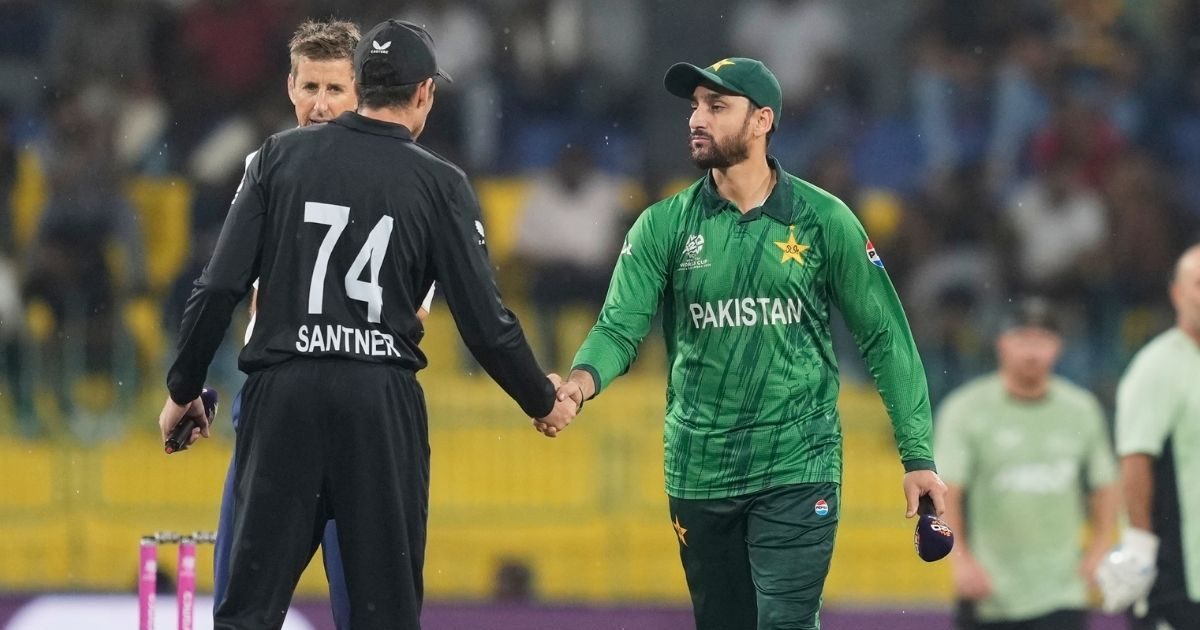 Pakistan get lucky as rain wipes out Super 8 clash: बारिश ने पाकिस्तान को बचाया, सलमान कर चुके थे टॉस पर ब्लंडर