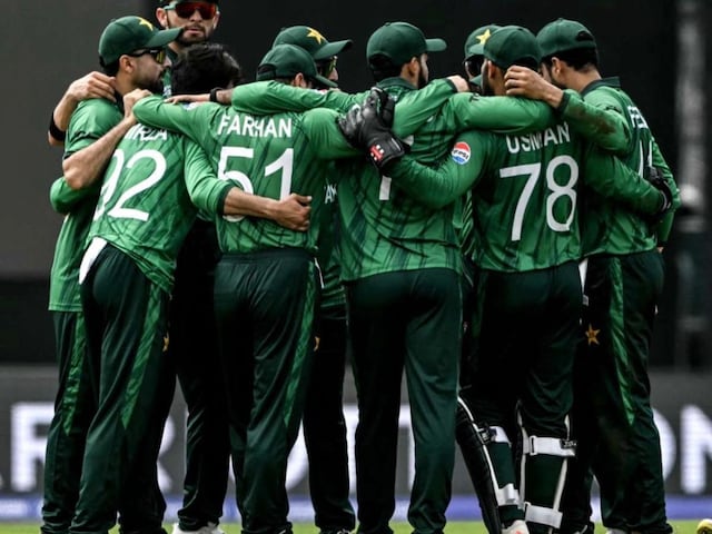 फहीम अशरफ  के 3 छक्कों ने पाकिस्तान की इज्जत नीलाम होने से बचा लिया