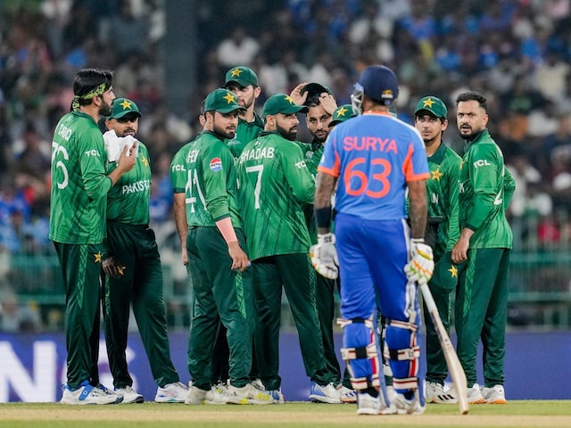 ভারত সুপার-৮ এ পৌঁছেছে, কিন্তু পাকের কী হবে? শোচনীয় পরাজয়ের পরের সমীকরণ জেনে নিন