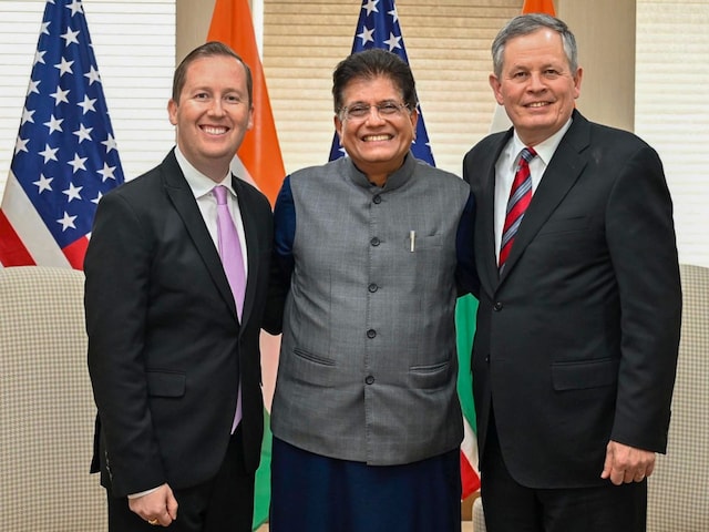 'टैरिफ 0 होता तो मैच जीत जाता अमेरिका', सर्जियो गोर के घर पीयूष गोयल की गुगली