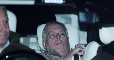 रिहाई के बाद ऐसे दिखे प्रिंस एंड्रयू.